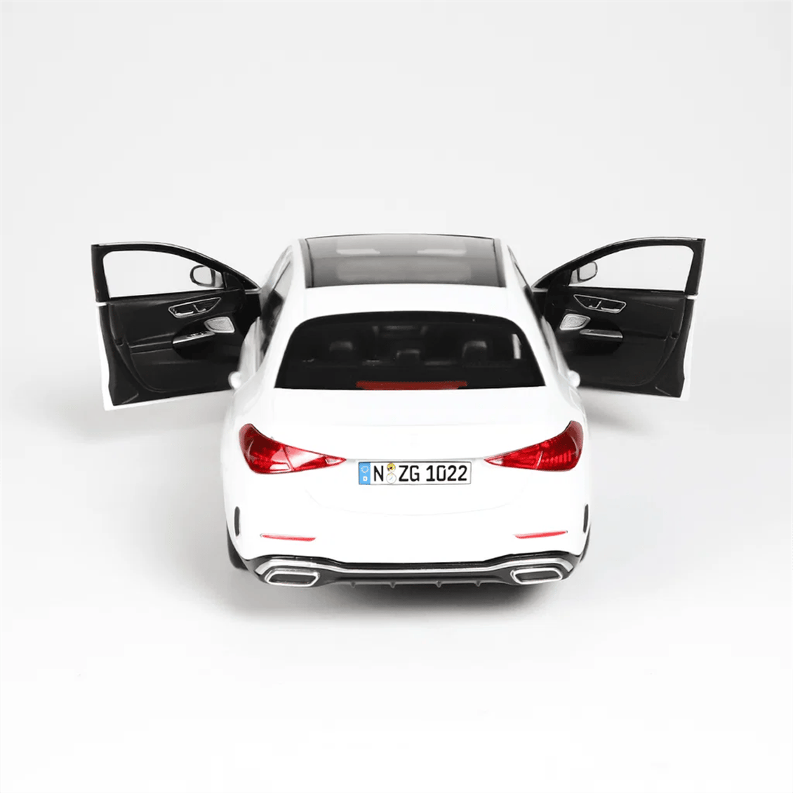 NZG 1102/41 1/18 Ölçek, Mercedes-Benz C-Class W206 Araba, Polar Beyaz, Sergilemeye Hazır Metal Model