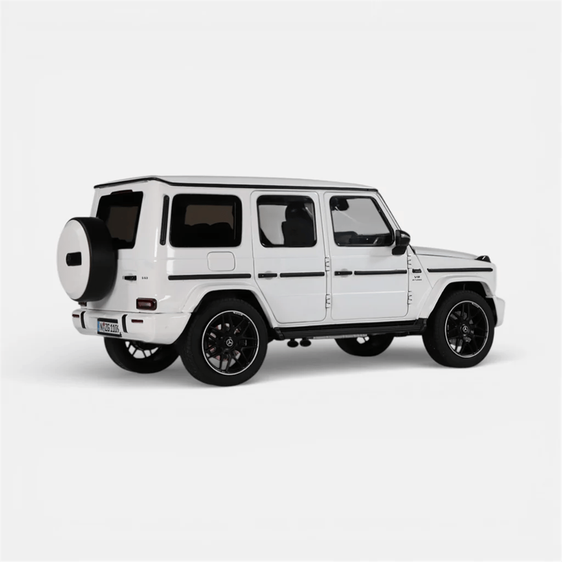 NZG 1109/41 1/18 Ölçek, Mercedes-AMG G 63 4x4 Arazi Aracı, Polar Beyaz, Metal, Sergilemeye Hazır Metal Model