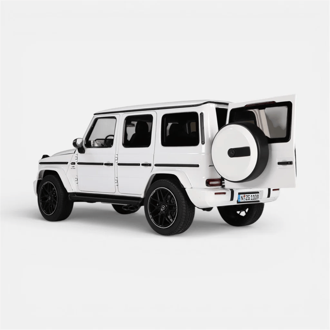 NZG 1109/41 1/18 Ölçek, Mercedes-AMG G 63 4x4 Arazi Aracı, Polar Beyaz, Metal, Sergilemeye Hazır Metal Model