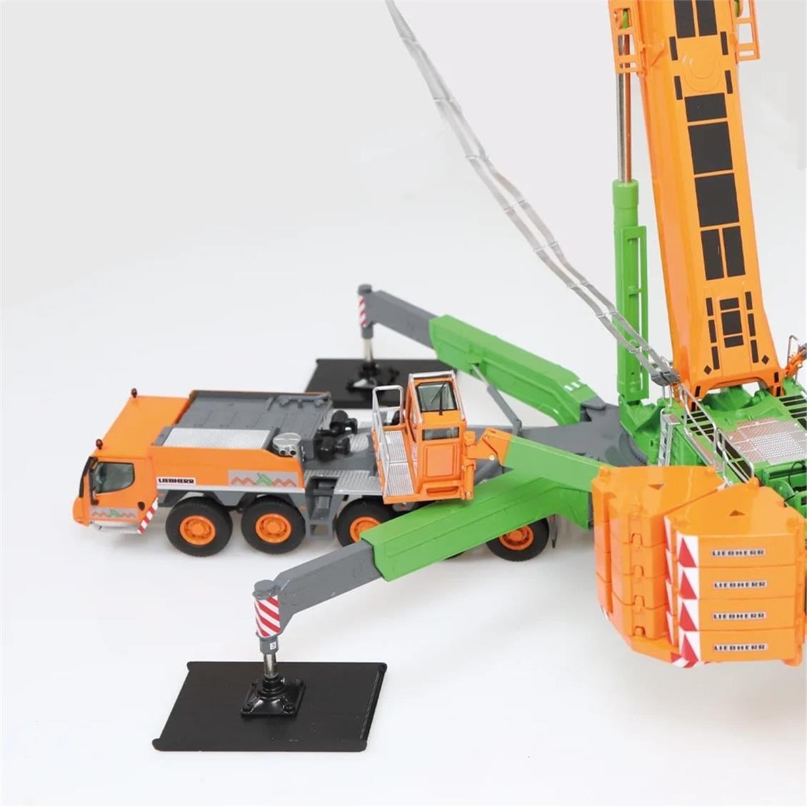 NZG 732/34 1/50 Ölçek, LIEBHERR LTM 11200 Mobil Vinç (MPM), Sergilemeye Hazır Metal Model