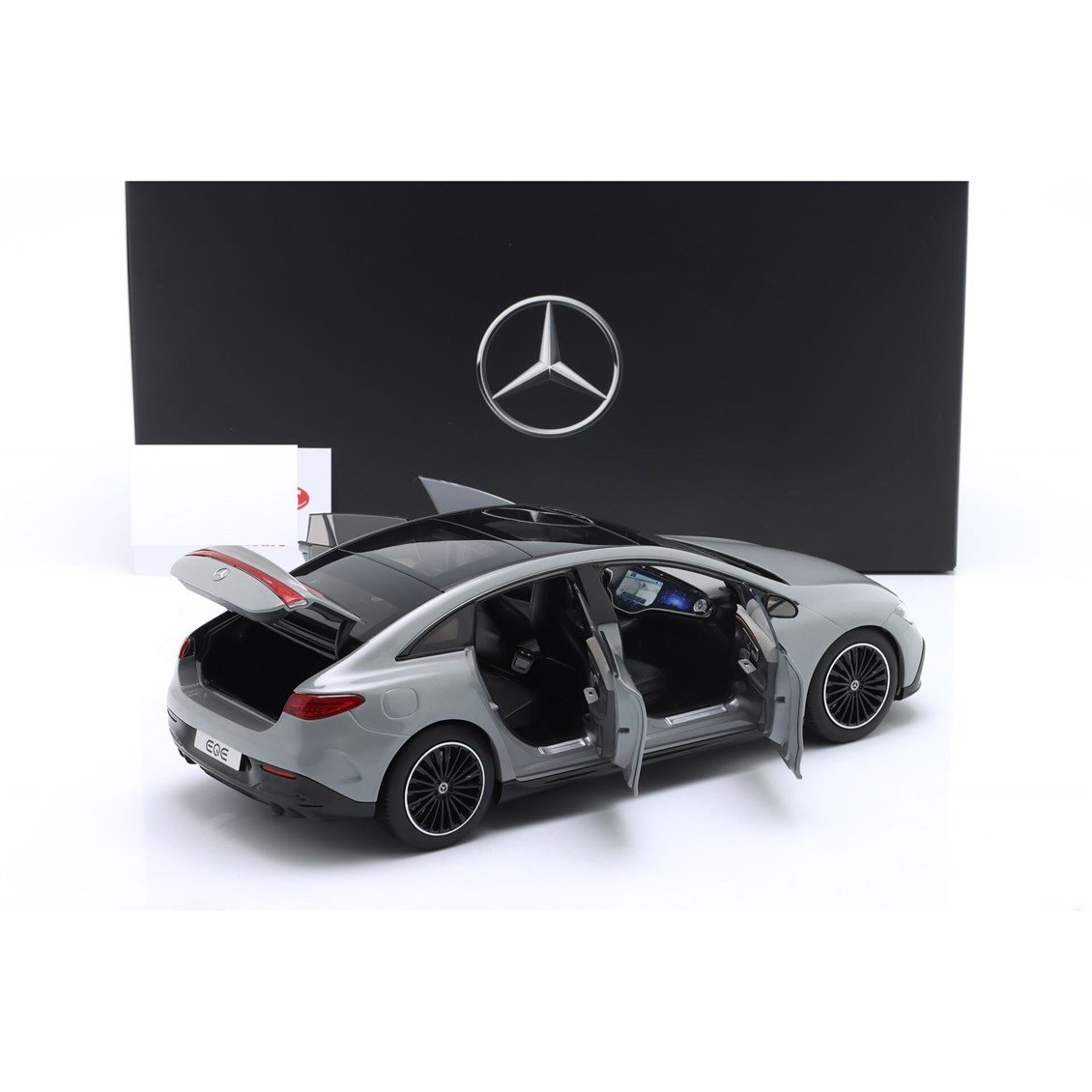 NZG B66961109 1/18 Ölçek,- MERCEDES BENZ - EQE (V295) AMG LINE 2023, Sergilemeye Hazır Metal Araba Modeli