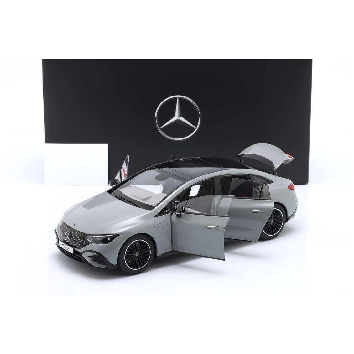 NZG B66961109 1/18 Ölçek,- MERCEDES BENZ - EQE (V295) AMG LINE 2023, Sergilemeye Hazır Metal Araba Modeli