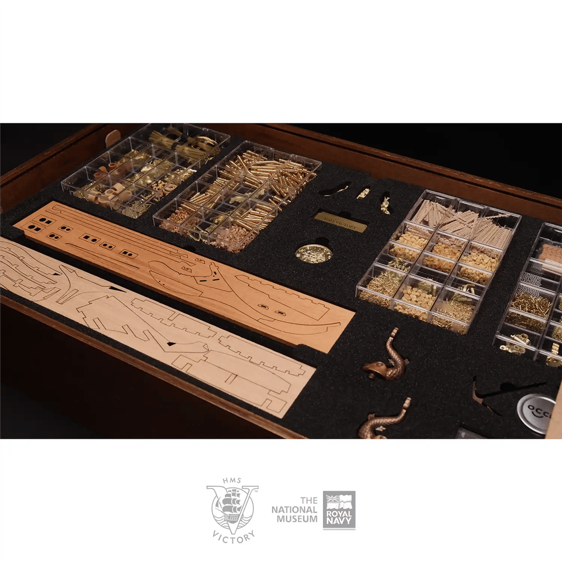 Occre  PR001 1/87 Ölçek, HMS Victory, 118 cm. Yelkenli İngiliz Savaş Gemisi, Ahşap Model Kiti