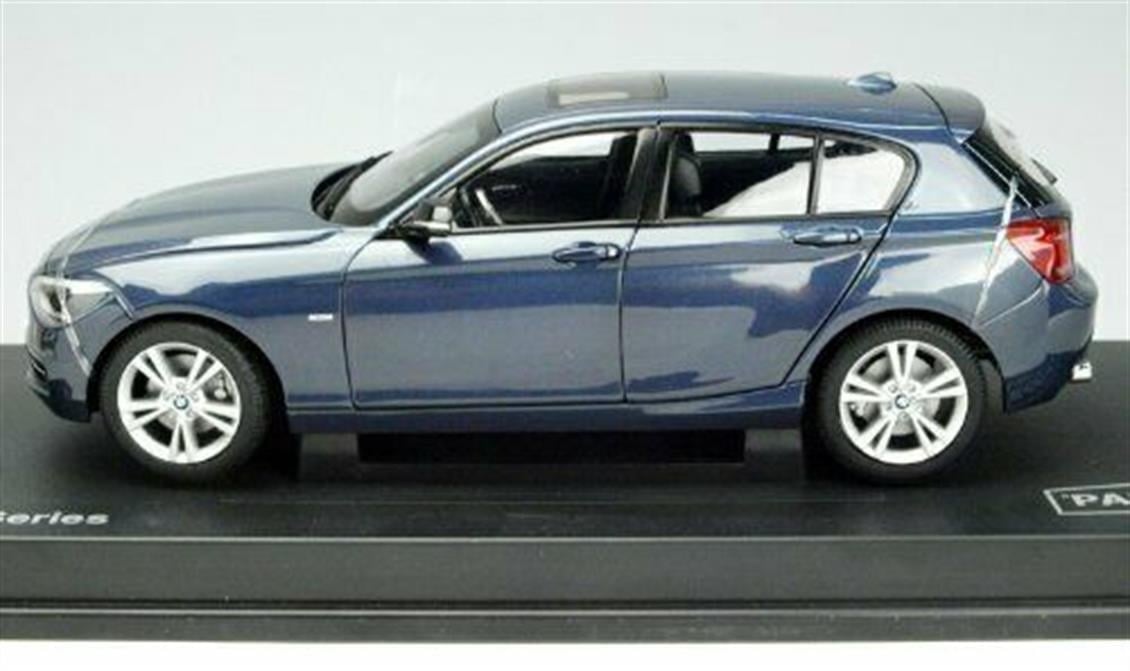 Paragon 97005 1/18 Ölçek, BMW F20 (1.Seri) Midnight Blue Sergilemeye Hazır Metal Araba Modeli