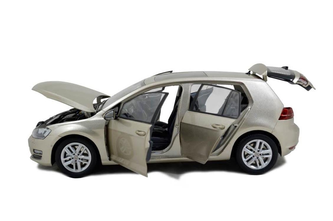 Paudi Model 2280S 1/18 Ölçek, Volkswagen Golf A7, Gümüş, Sergilemeye Hazır Metal Araba Modeli