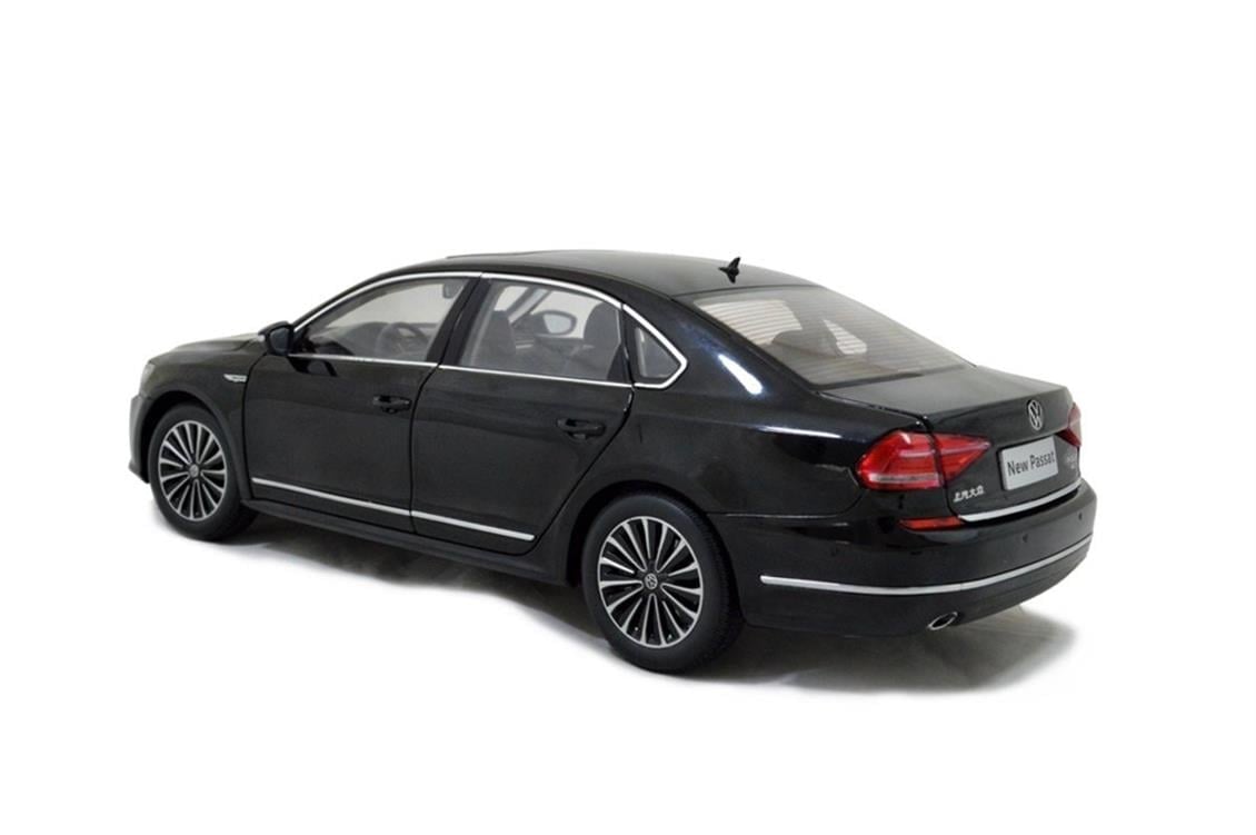 Paudi Model 2369BK 1/18 Ölçek, 2016 Volkswagen Passat, Siyah, Sergilemeye Hazır Metal Araba Modeli