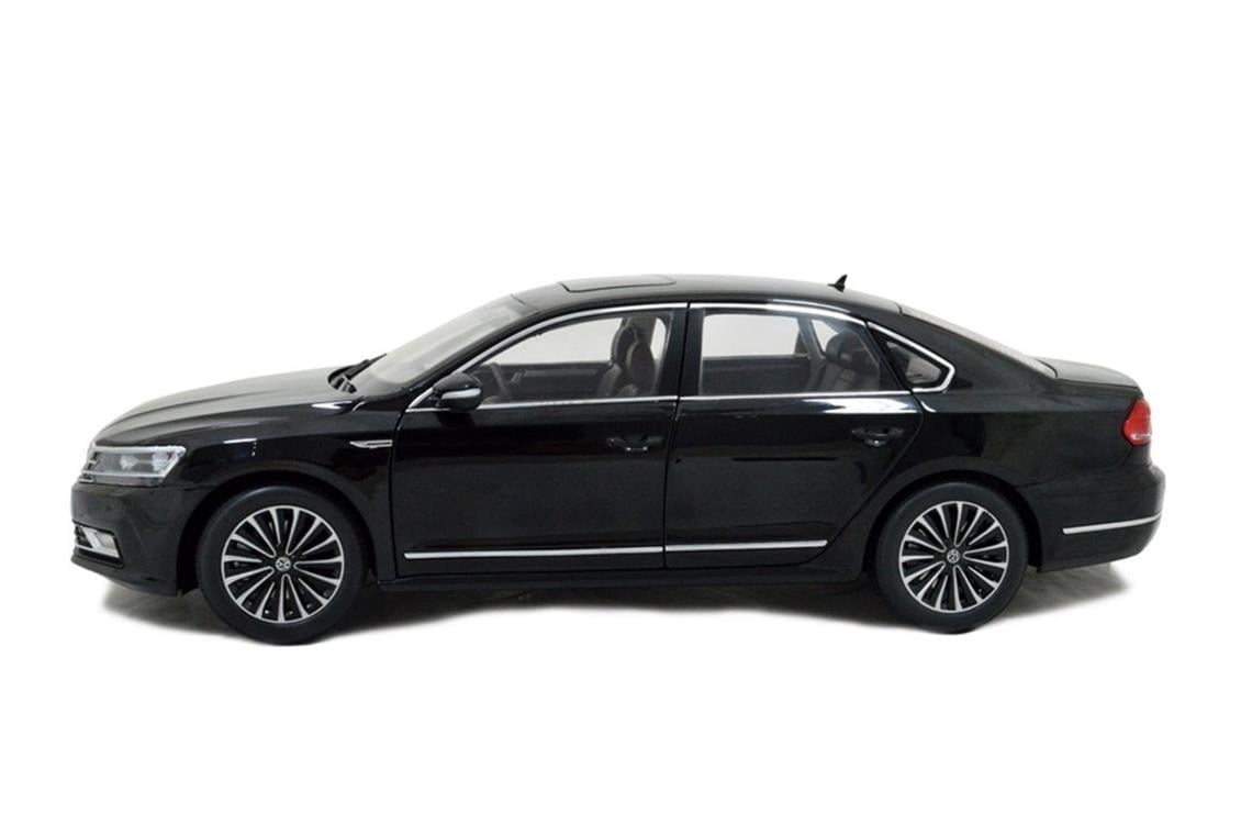 Paudi Model 2369BK 1/18 Ölçek, 2016 Volkswagen Passat, Siyah, Sergilemeye Hazır Metal Araba Modeli