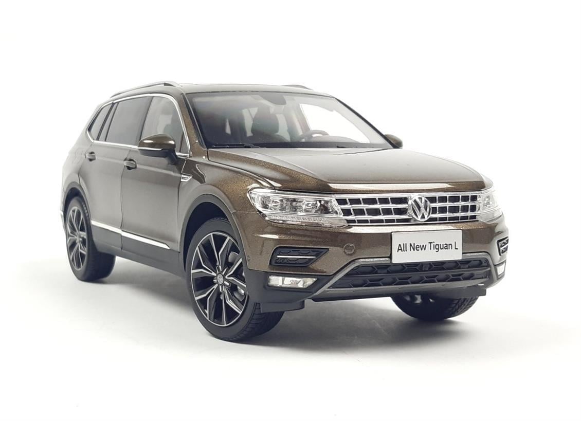 Paudi Model 2386BR 1/18 Ölçek, 2017 Volkswagen Tiguan L, Kahverengi, Sergilemeye Hazır Metal Araba Modeli