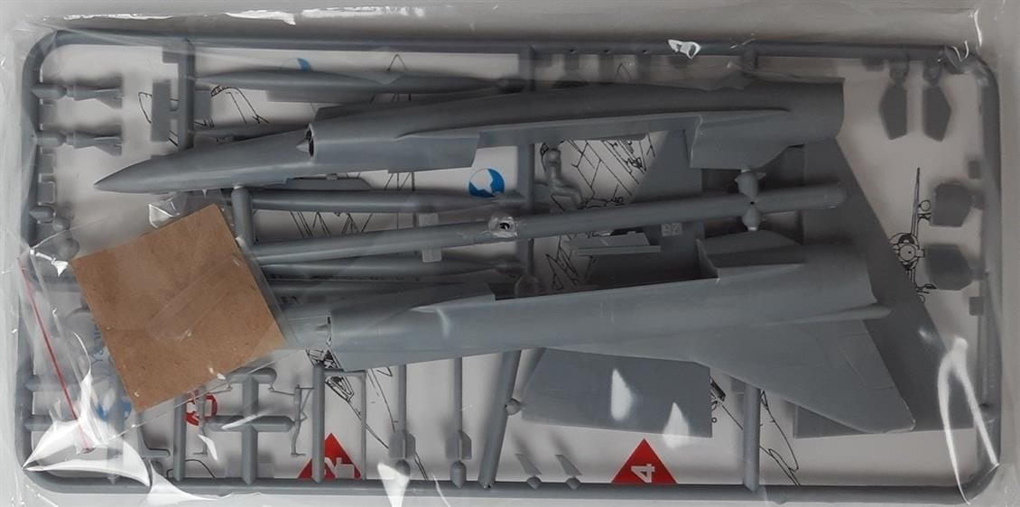 PM Model 222 1/72 Ölçek, IAI Nesher Avcı Uçağı, Plastik Model kiti