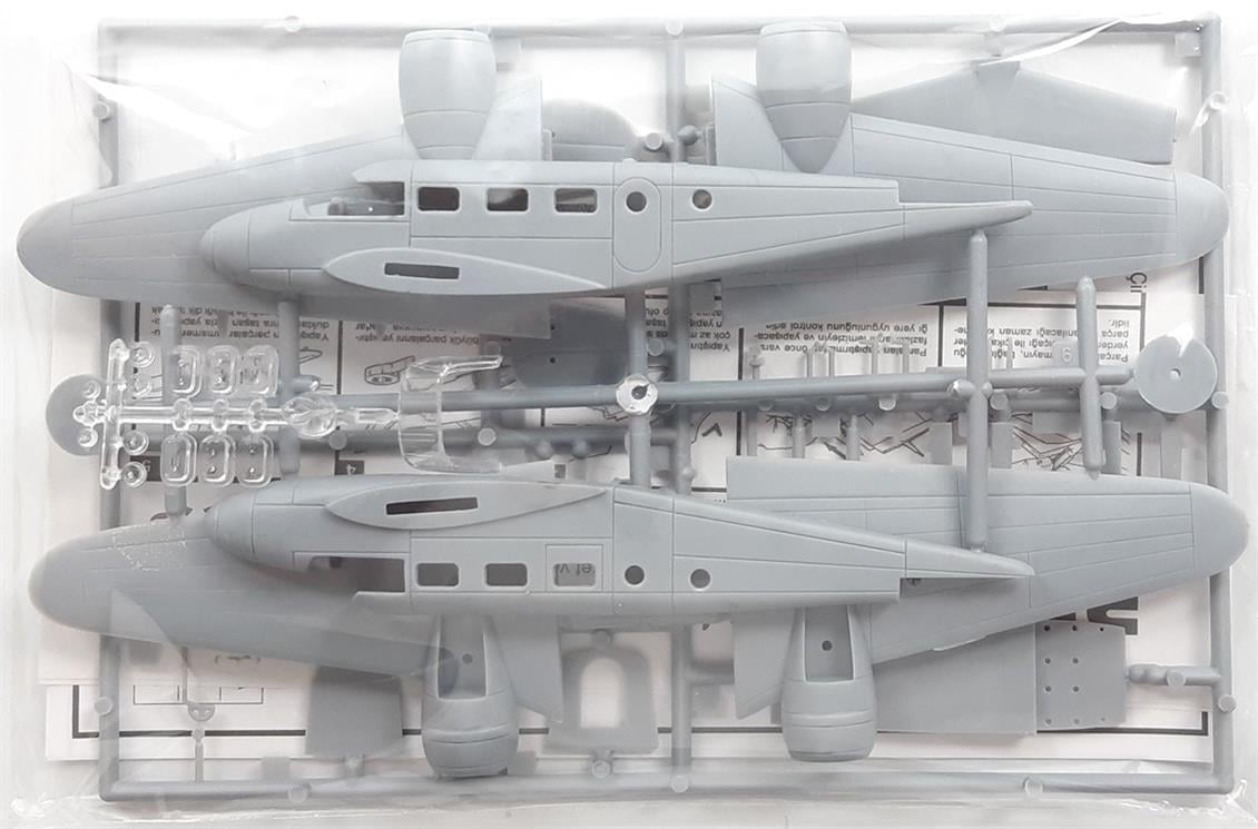 PM Model 304 1/72 Ölçek, C-45 Beech Expeditor Eğitim Ve Nakliye Uçağı, Plastik Model kiti