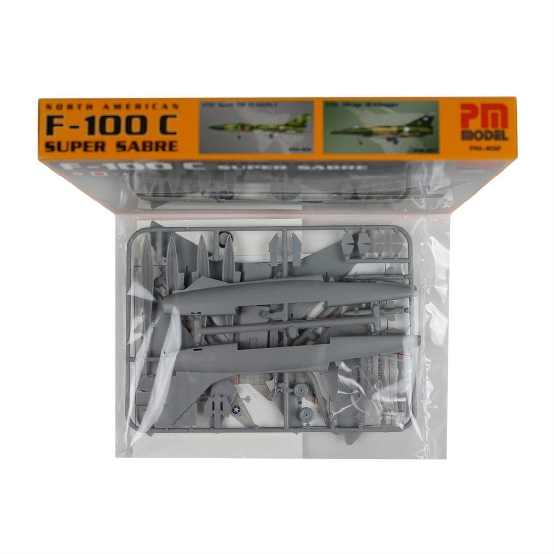 PM Model 402 1/72 Ölçek, North American F-100 C Super Sabre Avcı-Bombardıman Uçağı, Plastik Model kiti