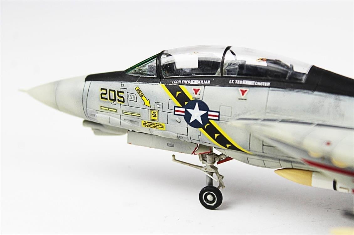 QD004 1/72 F-14A Tomcat Sergilemeye Hazır Plastik Uçak Modeli