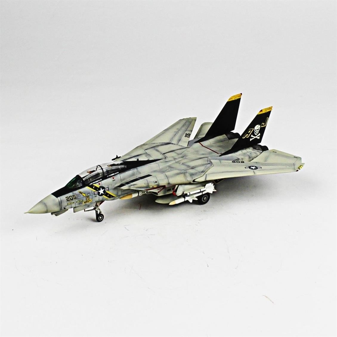 QD004 1/72 F-14A Tomcat Sergilemeye Hazır Plastik Uçak Modeli