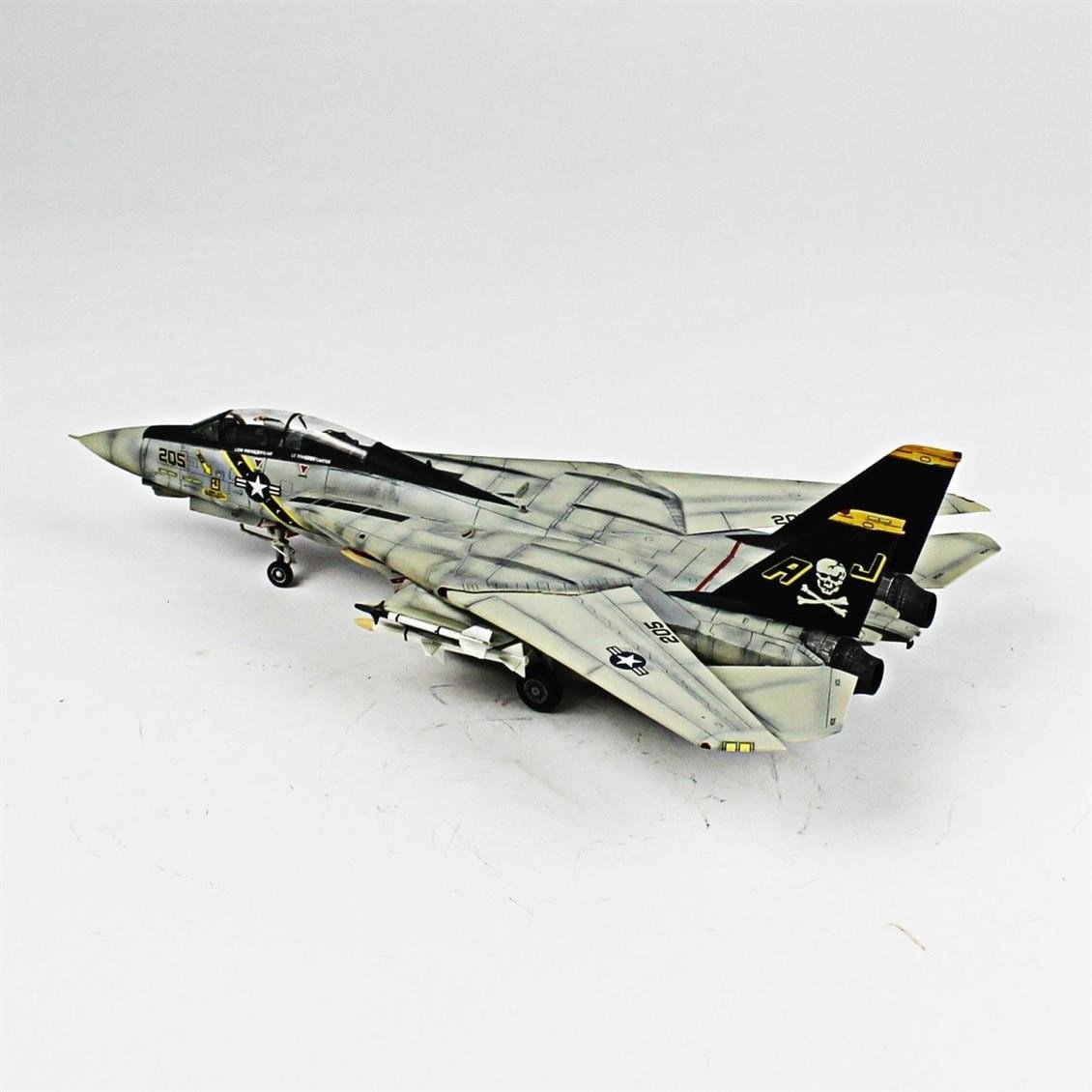 QD004 1/72 F-14A Tomcat Sergilemeye Hazır Plastik Uçak Modeli