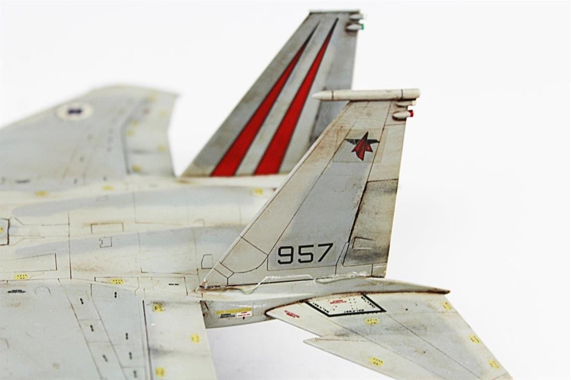 QD005 1/72 F-15D BAZ Sergilemeye Hazır Plastik Uçak Modeli