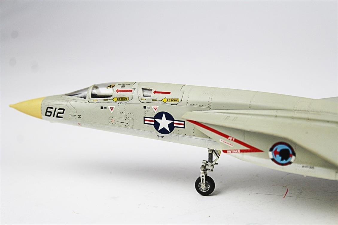 QD007 1/72 A-5C Vigilante Sergilemeye Hazır Plastik Uçak Modeli