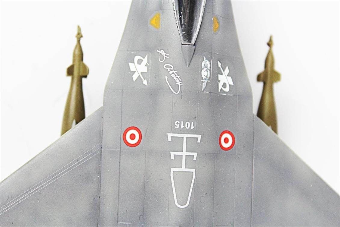 QD008 1/72 F-16C B40 Fighting Falcon Sergilemeye Hazır Plastik Uçak Modeli