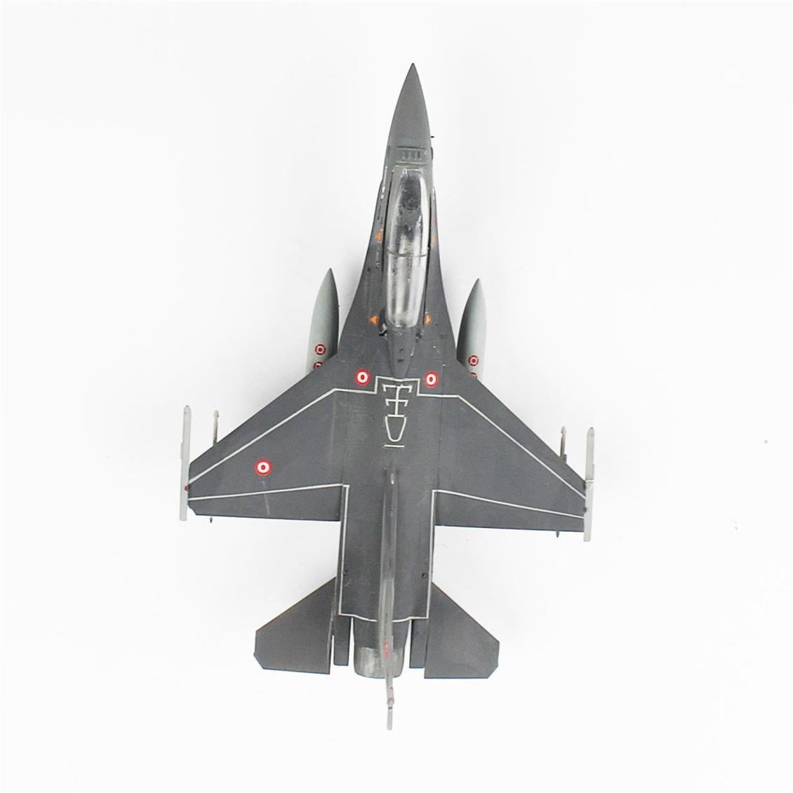 QD014 1/72  F-16D Fighting Falcon Sergilemeye Hazır Plastik Uçak Modeli