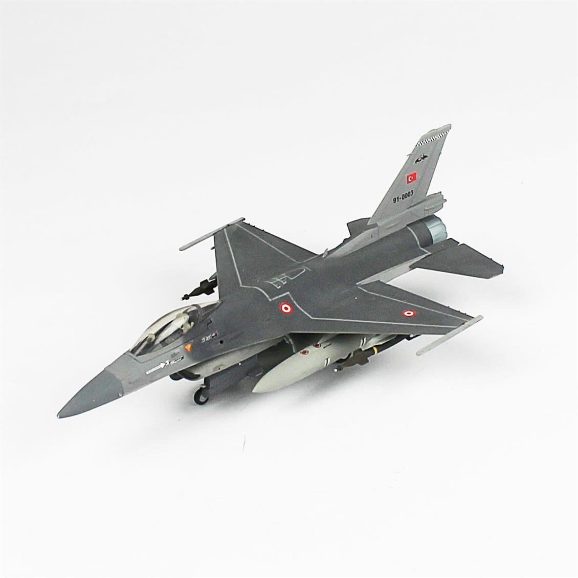 QD015 1/72 F-16C Fighting Falcon Sergilemeye Hazır Plastik Uçak Modeli