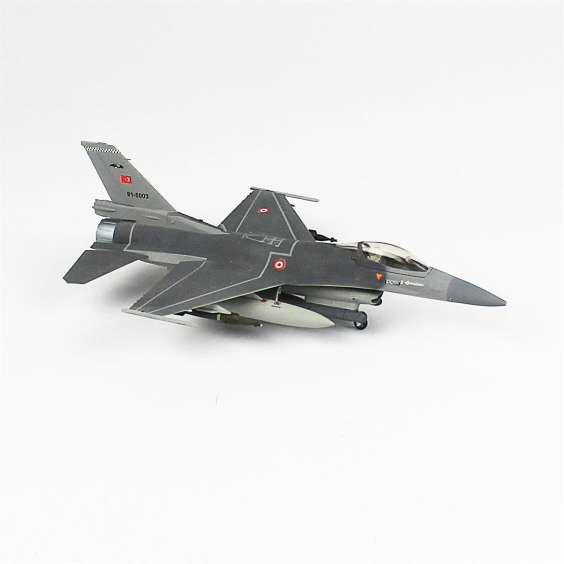 QD015 1/72 F-16C Fighting Falcon Sergilemeye Hazır Plastik Uçak Modeli