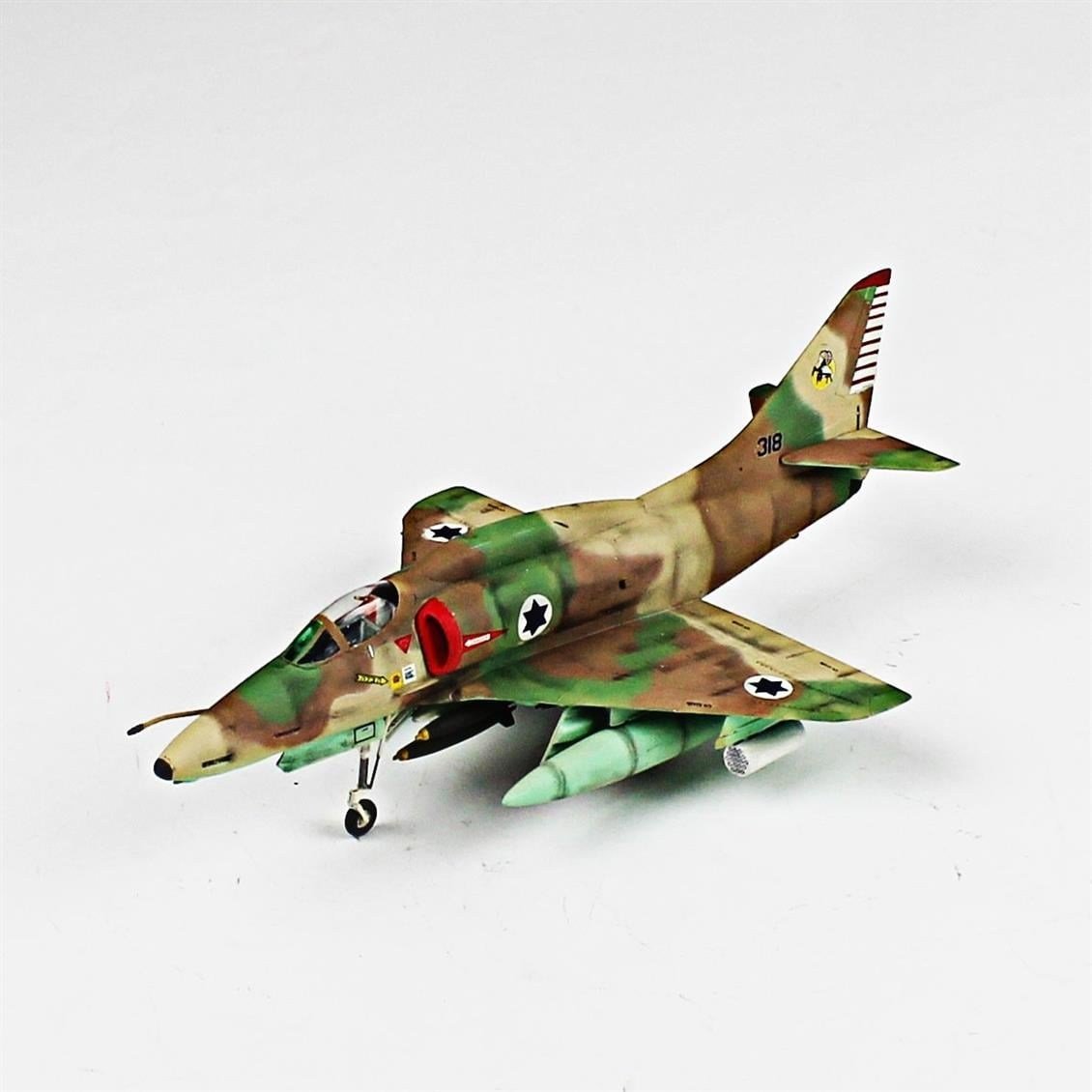 QD019 1/72 A-4E Skyhawk Sergilemeye Hazır Plastik Uçak Modeli