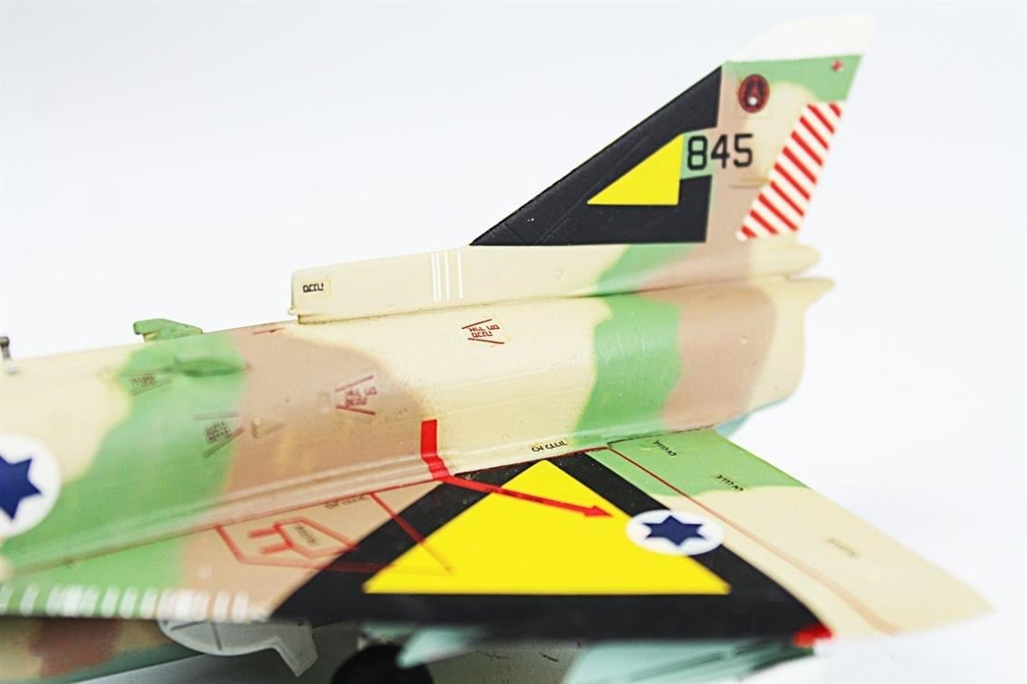 QD020 1/72 KFIRC2 Sergilemeye Hazır Plastik Uçak Modeli