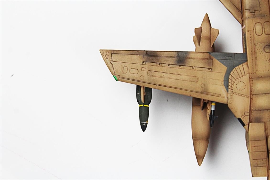 QD021 1/72 Tornado Gr.1 Sergilemeye Hazır Plastik Uçak Modeli