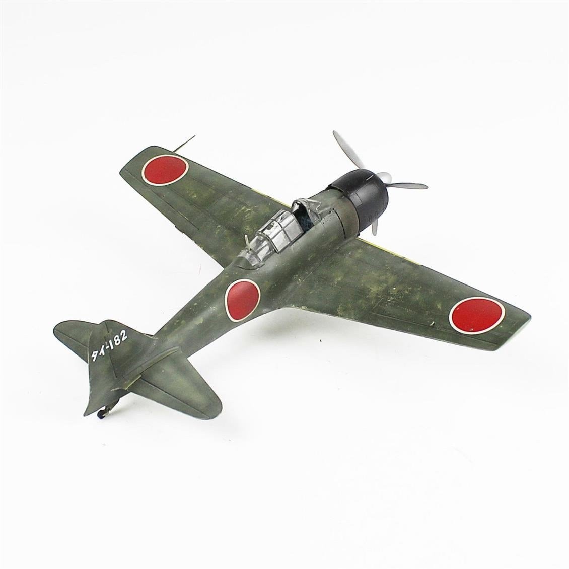 QD028 1/48 A6M Zero Fighter Sergilemeye Hazır Plastik Uçak Modeli