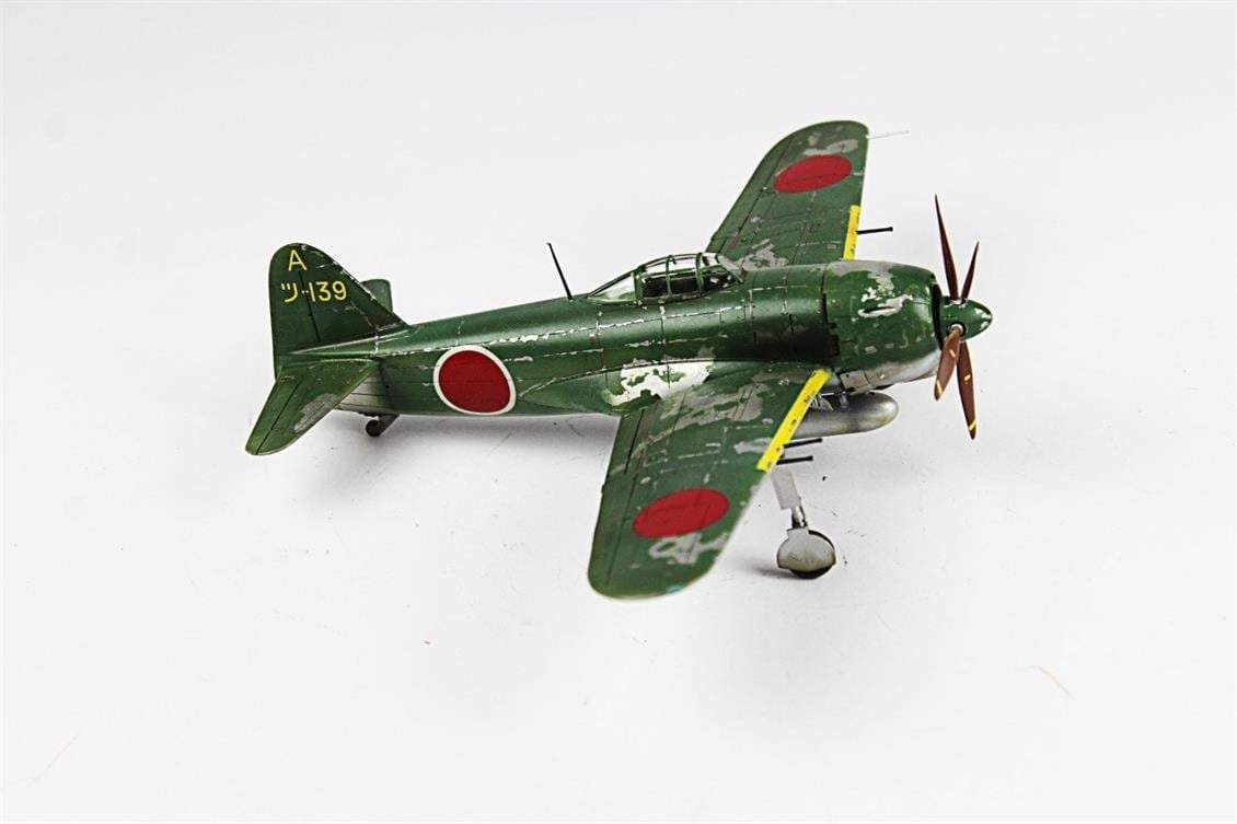 QD029 1/48 Nakajima KI-44 Sergilemeye Hazır Plastik Uçak Modeli