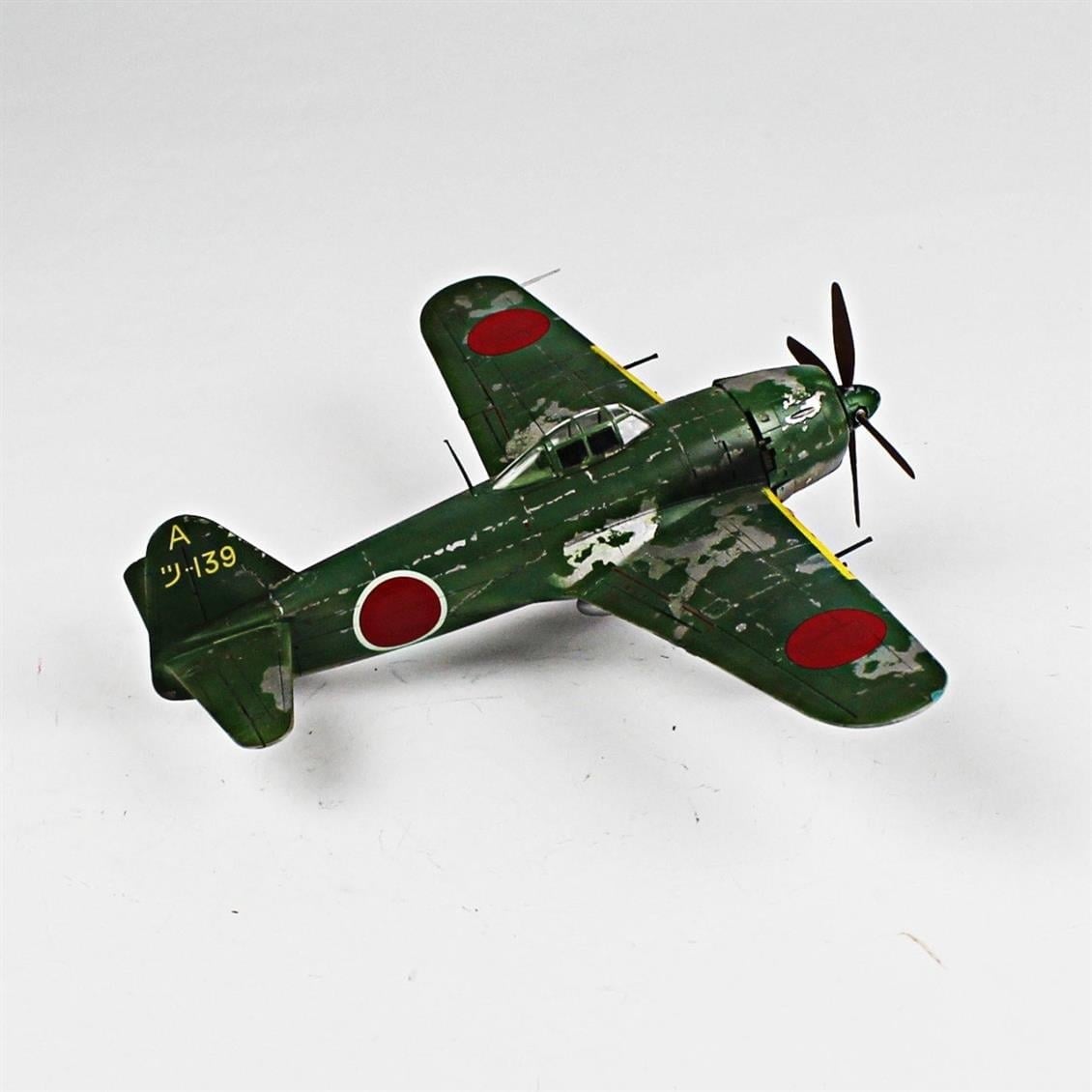 QD029 1/48 Nakajima KI-44 Sergilemeye Hazır Plastik Uçak Modeli