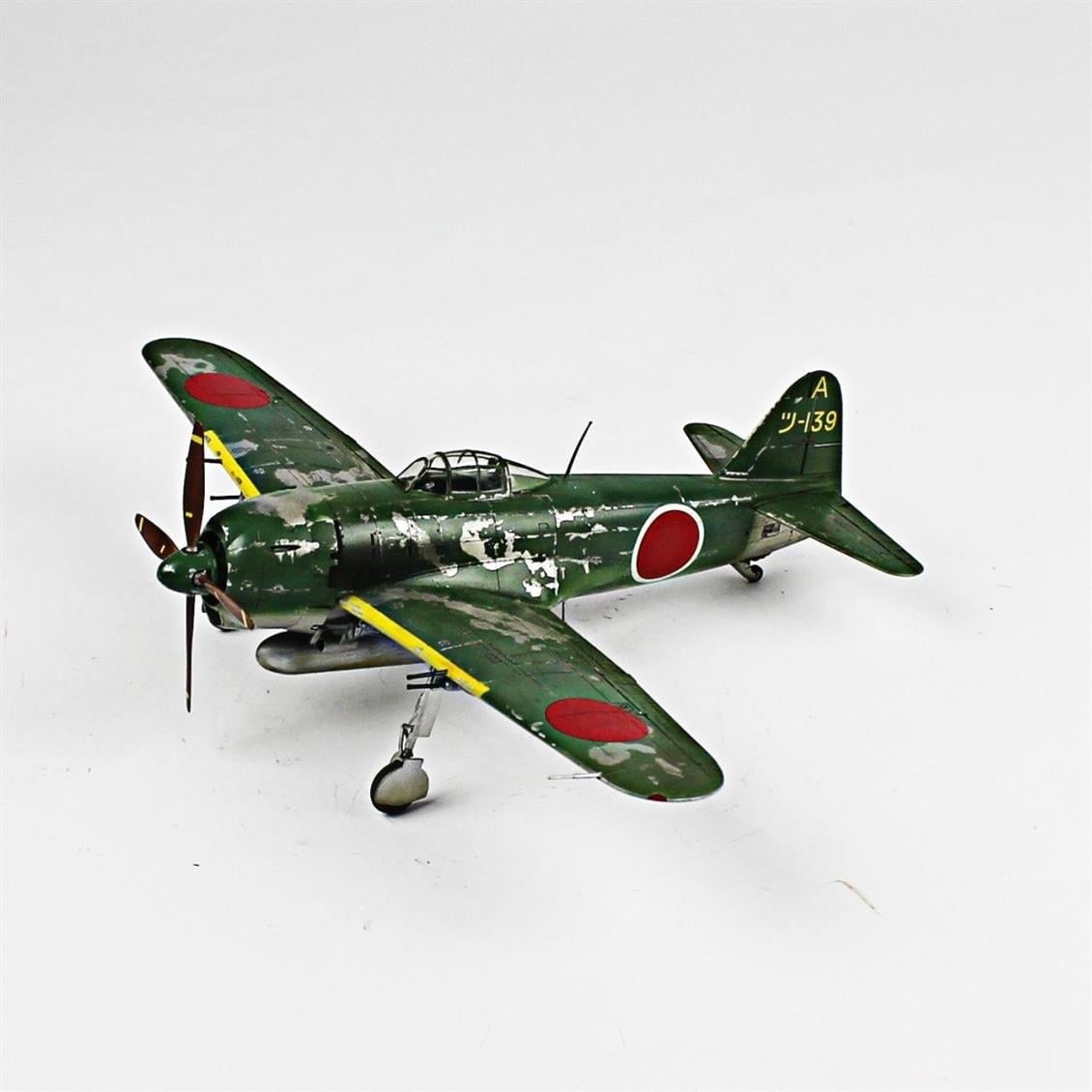 QD029 1/48 Nakajima KI-44 Sergilemeye Hazır Plastik Uçak Modeli