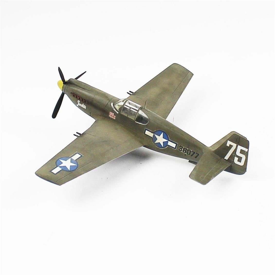 QD035 1/48 P-51C Mustang Sergilemeye Hazır Plastik Uçak Modeli