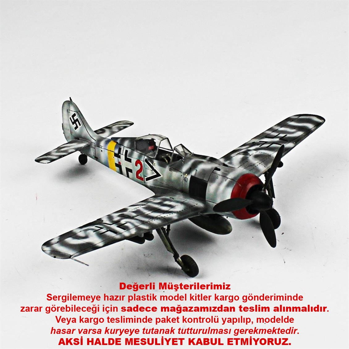 QD037 1/48 Focke-Wulf 190 A-8 Sergilemeye Hazır Plastik Uçak Modeli