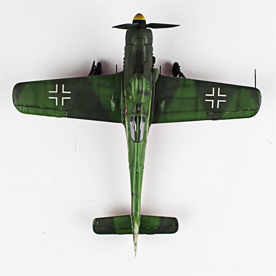 QD041 1/48 Focke-Wulf 190 D-9 Sergilemeye Hazır Plastik Uçak Modeli