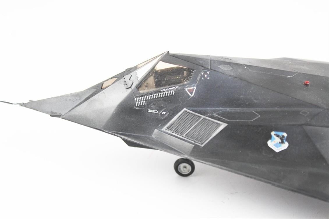 QD045  1/48 F-117A NightHawk Sergilemeye Hazır Plastik Uçak Modeli