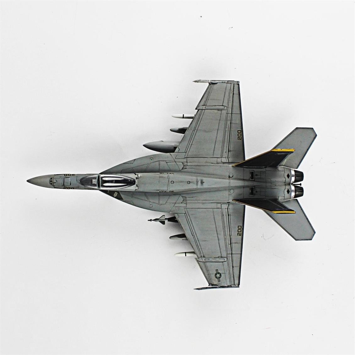 QD047 1/72 F-18E Super Hornet Sergilemeye Hazır Plastik Uçak Modeli