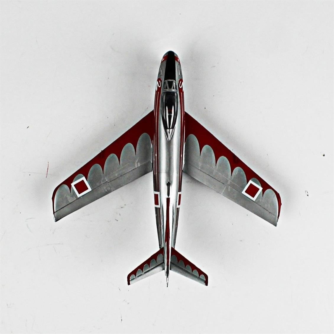 QD053  1/72 F-86E Sabre Sergilemeye Hazır Plastik Uçak Modeli