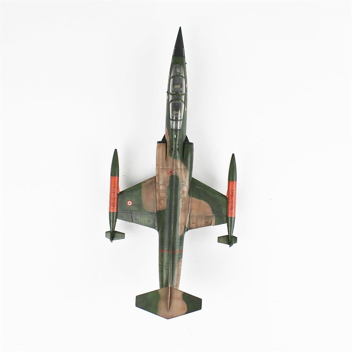 QD069 1/48 TF-104G Starfighter Sergilemeye Hazır Plastik Uçak Modeli