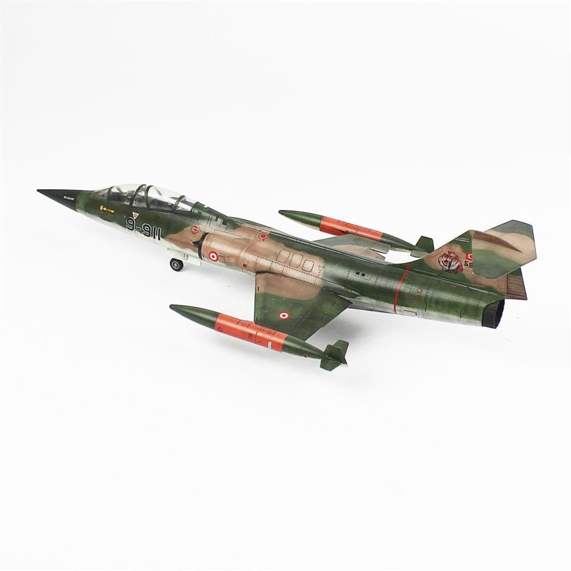 QD069 1/48 TF-104G Starfighter Sergilemeye Hazır Plastik Uçak Modeli