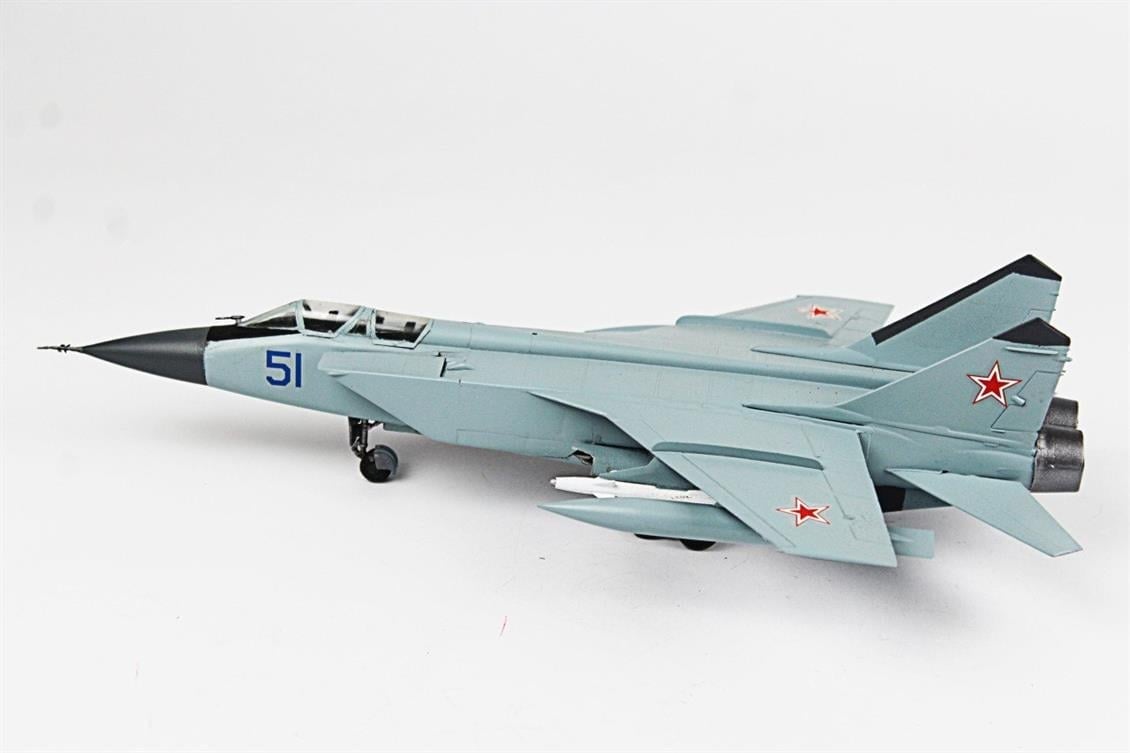 QD070 1/72 MIG-31 BS Foxhound Sergilemeye Hazır Plastik Uçak Modeli