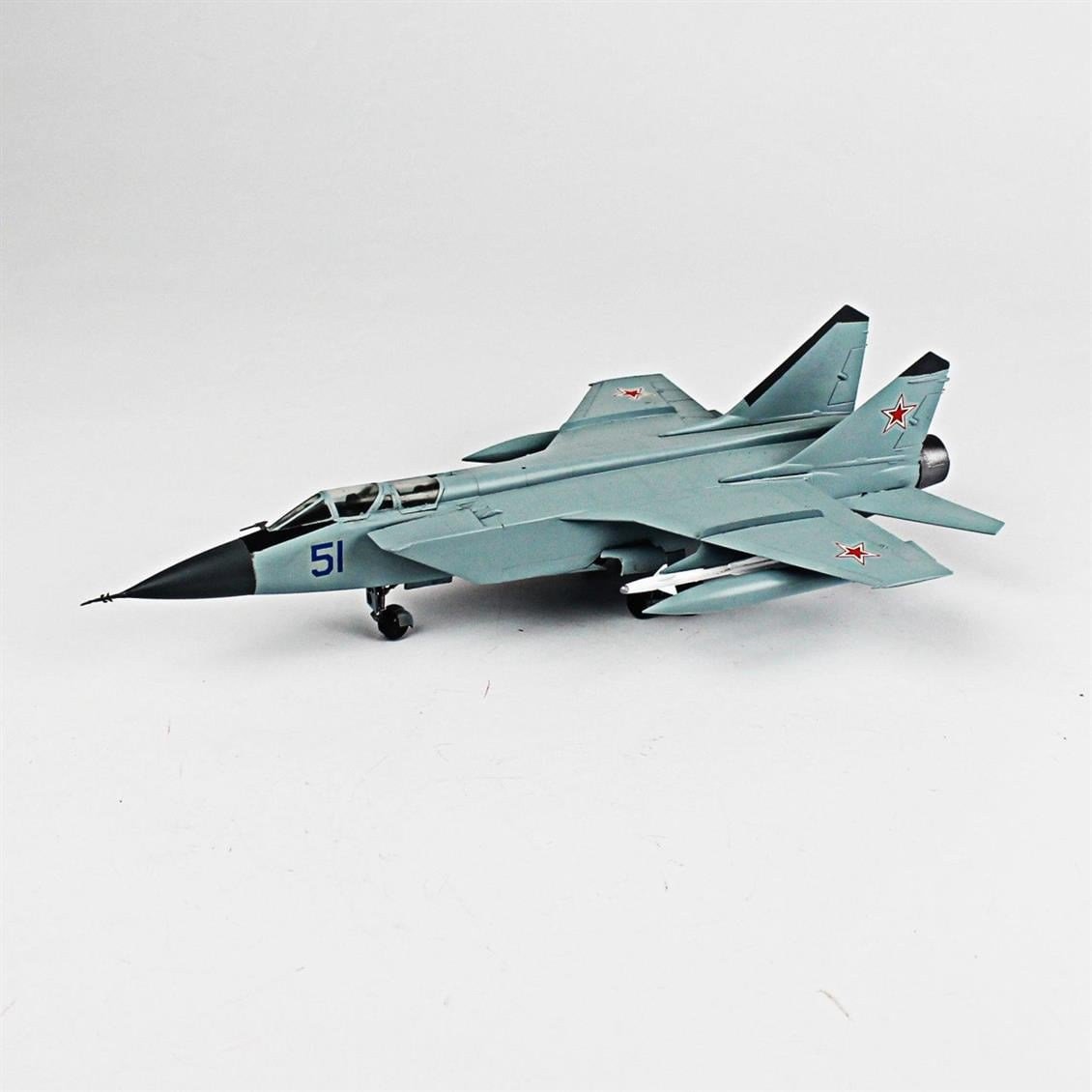 QD070 1/72 MIG-31 BS Foxhound Sergilemeye Hazır Plastik Uçak Modeli