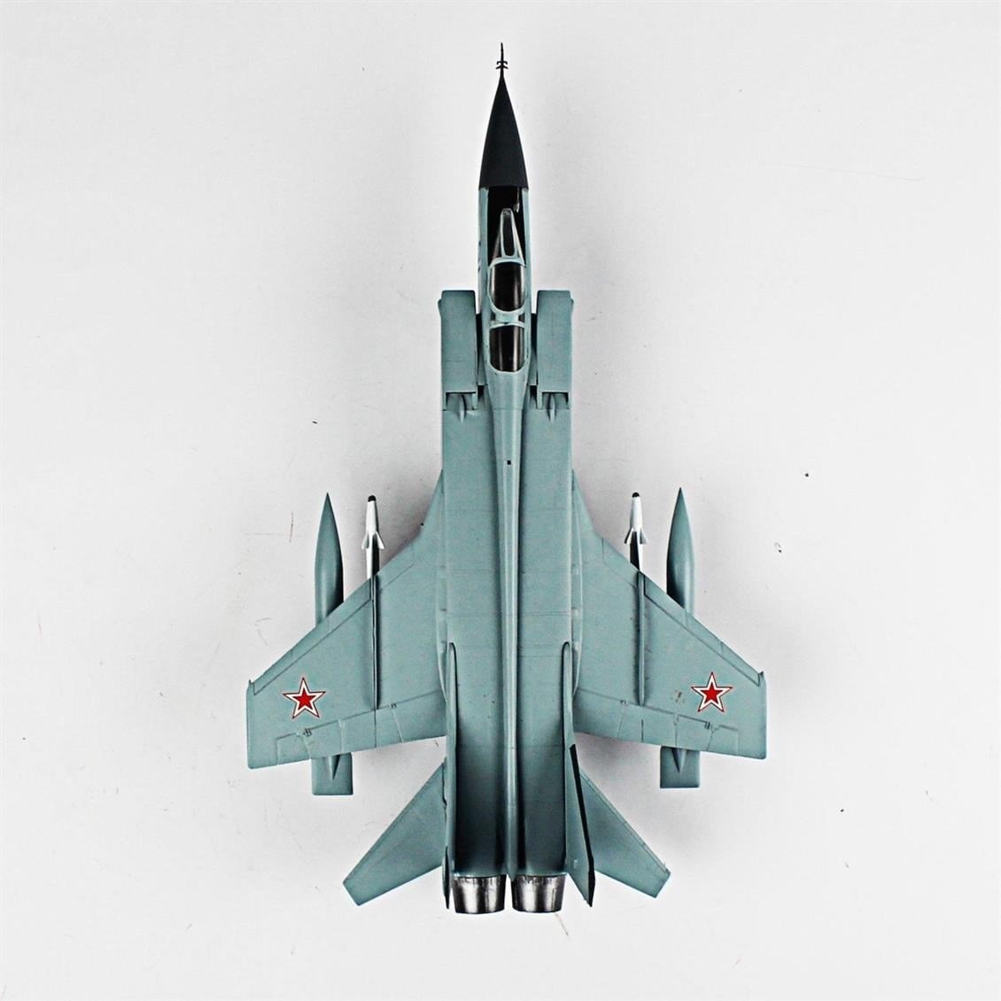 QD070 1/72 MIG-31 BS Foxhound Sergilemeye Hazır Plastik Uçak Modeli