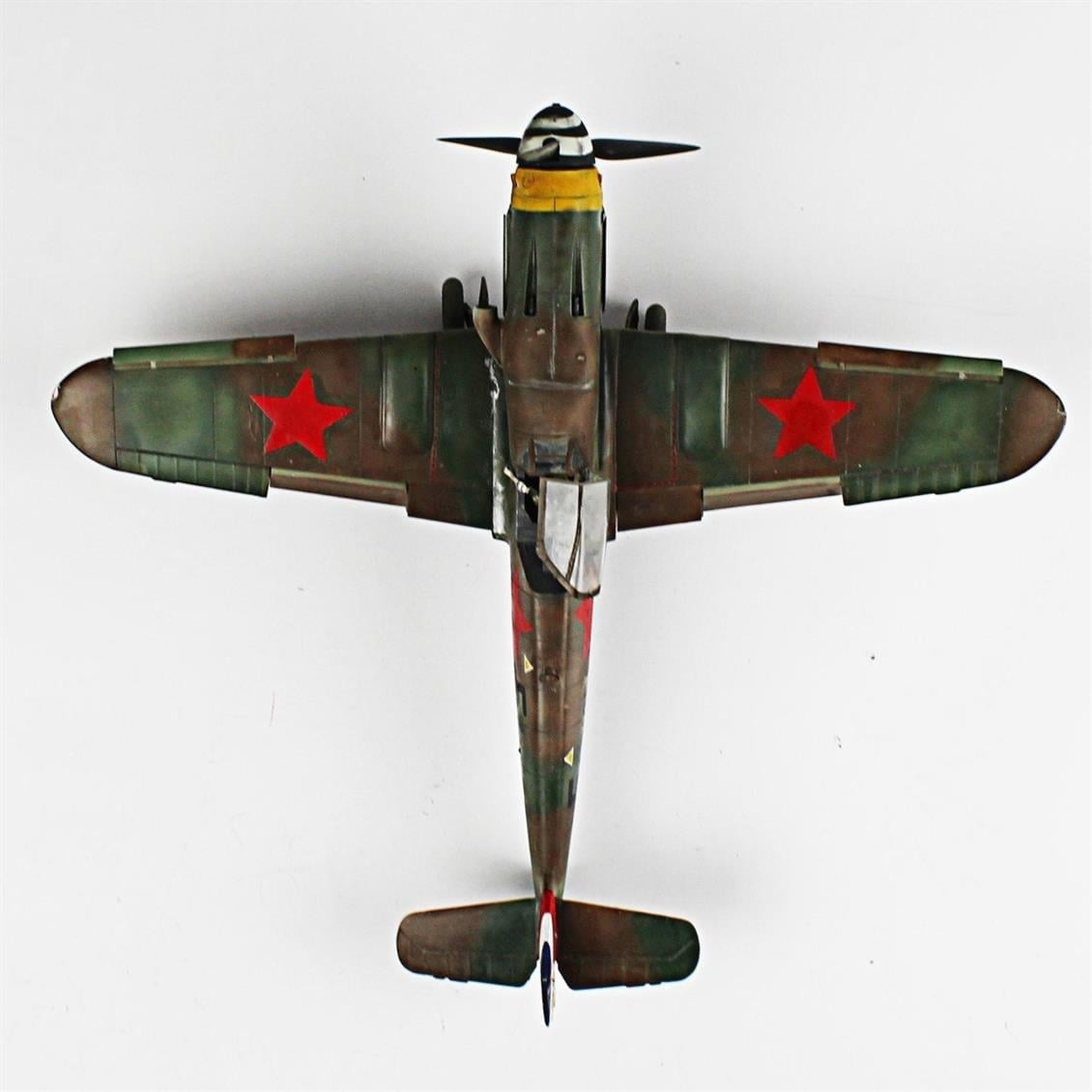 QD071 1/32 Messerschmitt Bf 109 G-10 Sergilemeye Hazır Plastik Uçak Modeli