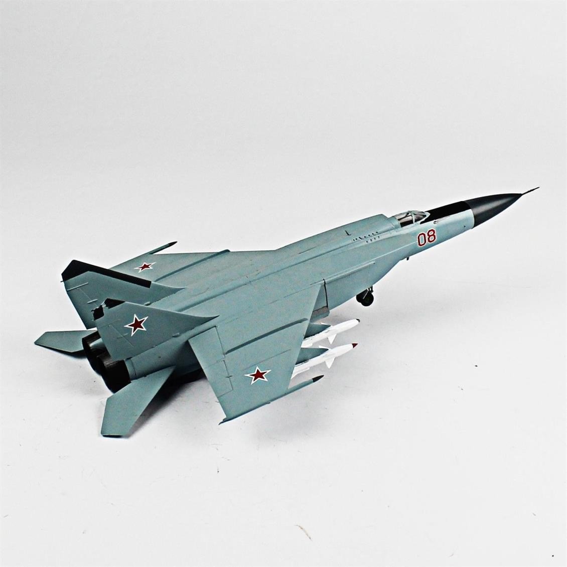 QD072 1/72 MIG-25 A Foxbot Sergilemeye Hazır Plastik Uçak Modeli