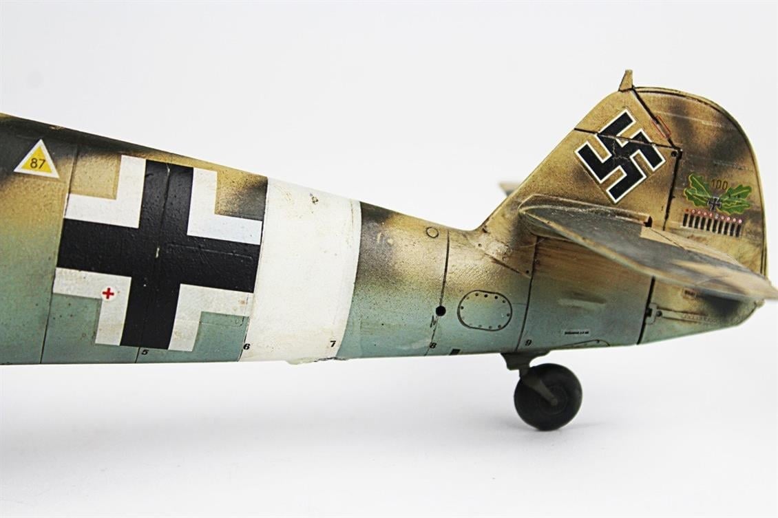 QD073 1/32 BF-109F Sergilemeye Hazır Plastik Uçak Modeli