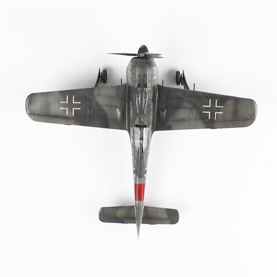 QD076 1/48 Focke-Wulf 190 A-6 Sergilemeye Hazır Plastik Uçak Modeli