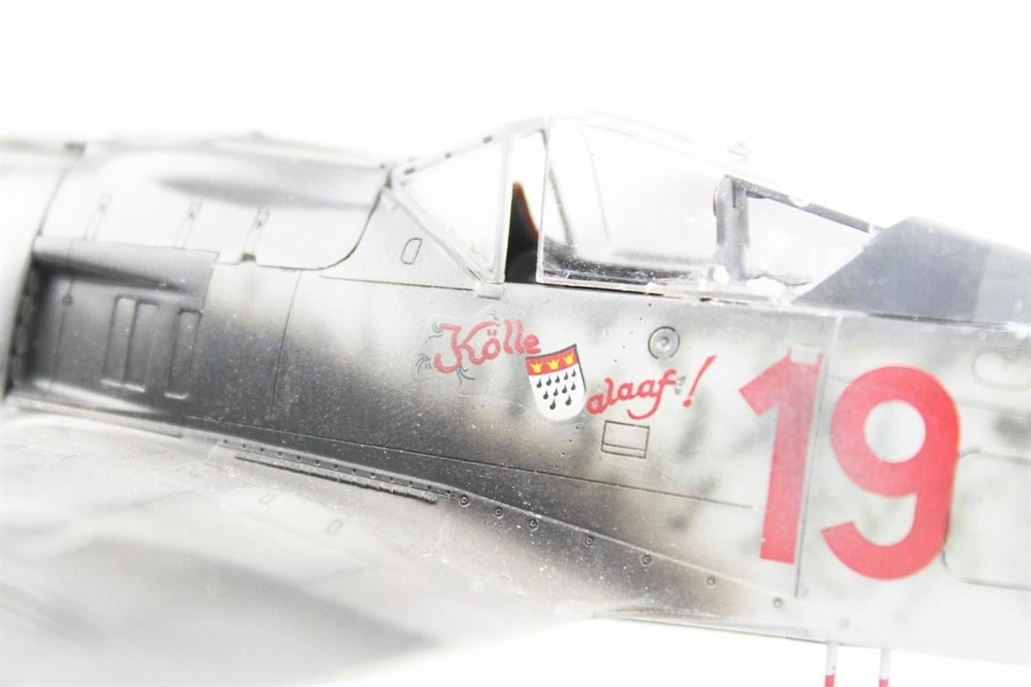 QD076 1/48 Focke-Wulf 190 A-6 Sergilemeye Hazır Plastik Uçak Modeli