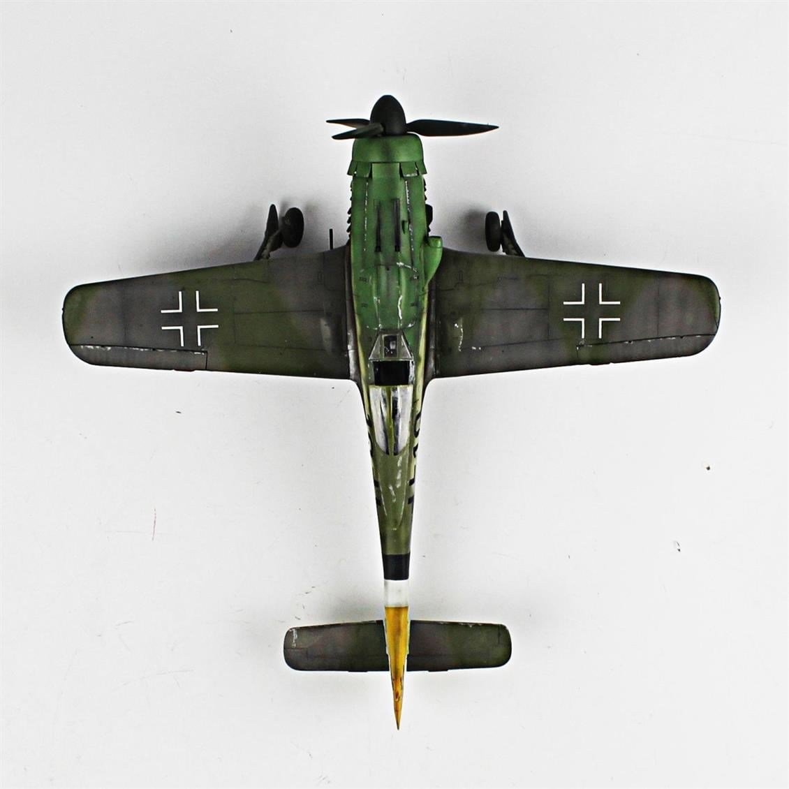 QD077 1/48 Focke-Wulf 190 D-9 Sergilemeye Hazır Plastik Uçak Modeli