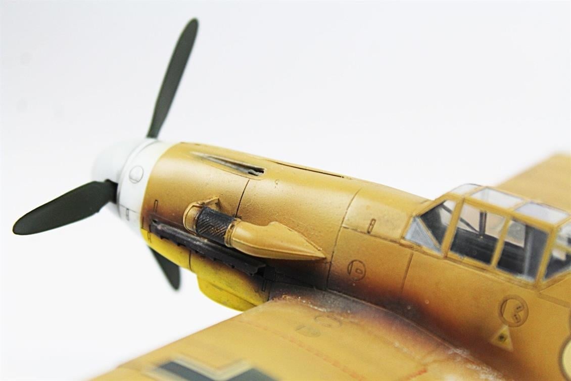 QD078 1/48 Messerschmitt Bf 109 G-2 Sergilemeye Hazır Plastik Uçak Modeli