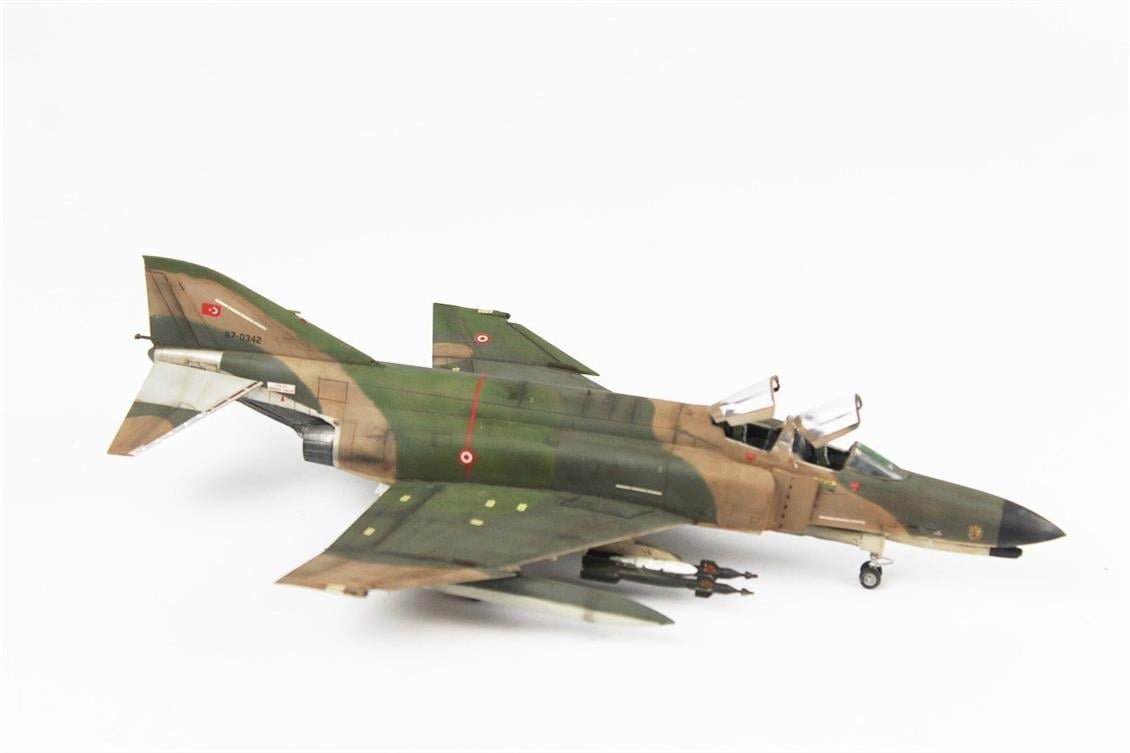 QD081 1/72 F-4E Phantom II Sergilemeye Hazır Plastik Uçak Modeli